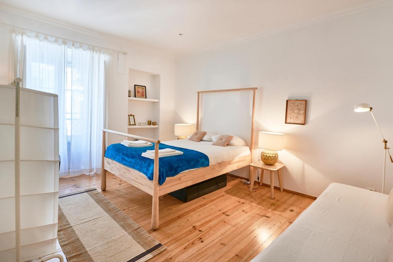 Spacious Bairro Alto Apartment With Courtyard, By Timecooler Lisboa Extérieur photo