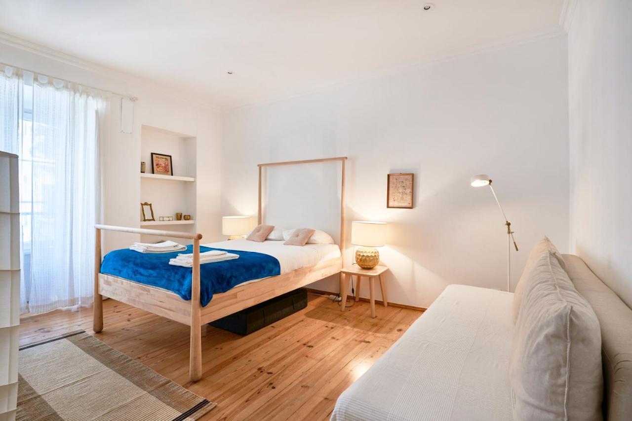 Spacious Bairro Alto Apartment With Courtyard, By Timecooler Lisboa Extérieur photo