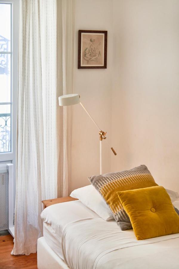 Spacious Bairro Alto Apartment With Courtyard, By Timecooler Lisboa Extérieur photo
