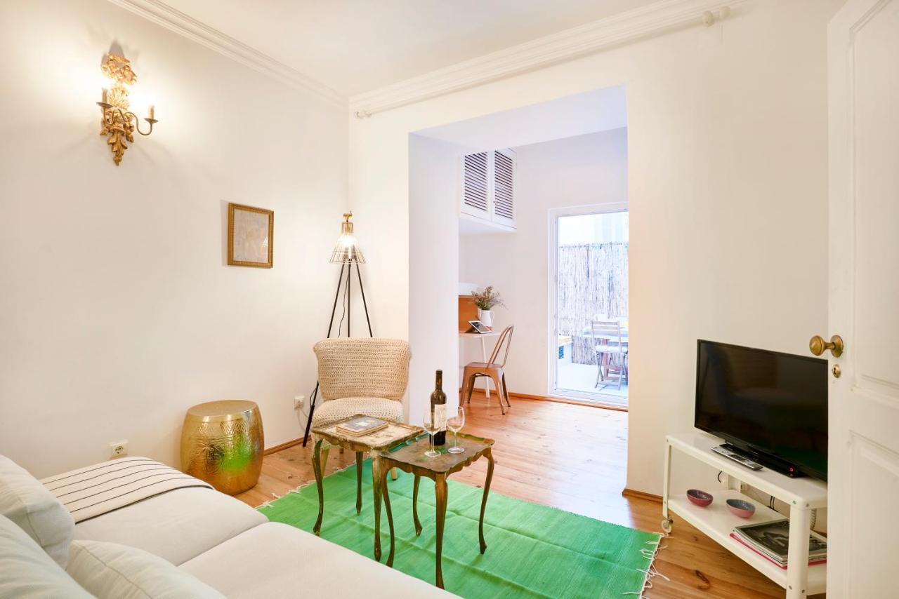 Spacious Bairro Alto Apartment With Courtyard, By Timecooler Lisboa Extérieur photo